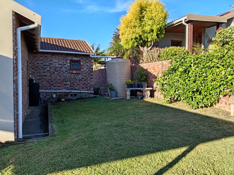 3 Bedroom Property for Sale in Strelitzia Park Eastern Cape